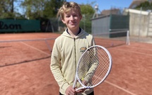 Le connaissez-vous ? Voici Maxime futur journaliste sportif et créateur d'une super chaîne WhatsApp !
